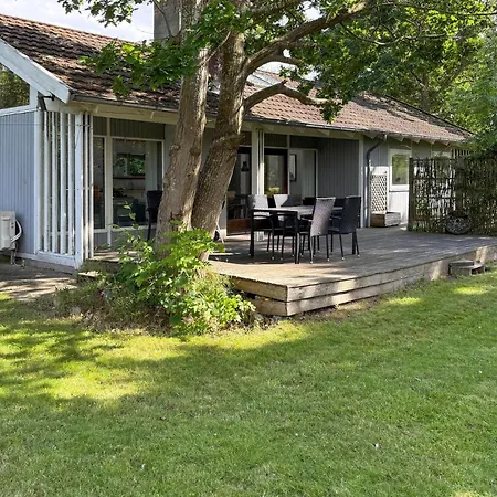 Cozy Home In Gilleleje With Wifi