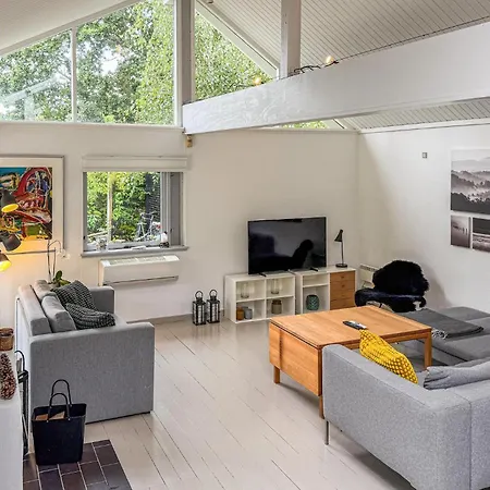 Cozy Home In Gilleleje With Wifi *