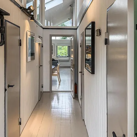 Cozy Home In Gilleleje With Wifi